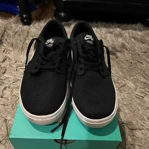 Nike SB portmore